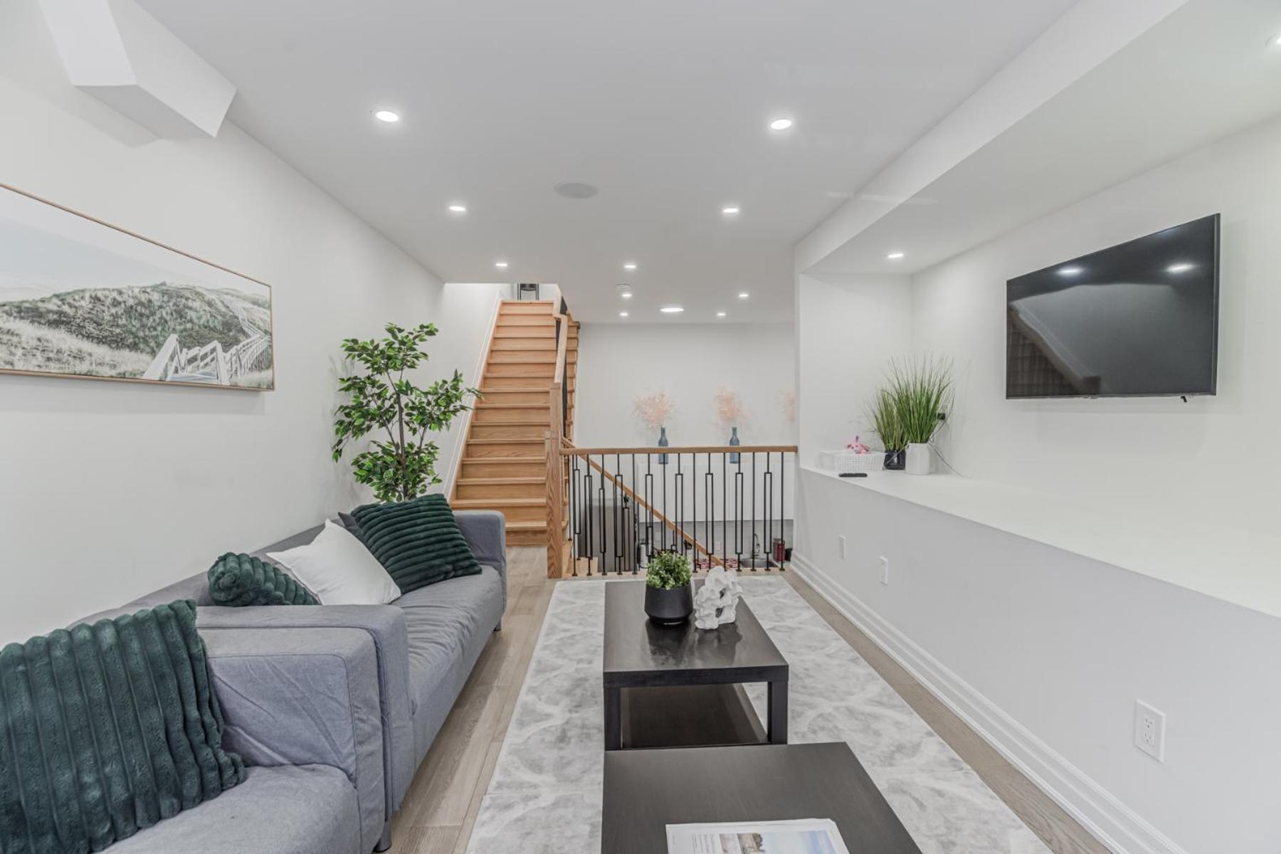 Modern City Living -Newly Built トロント エクステリア 写真