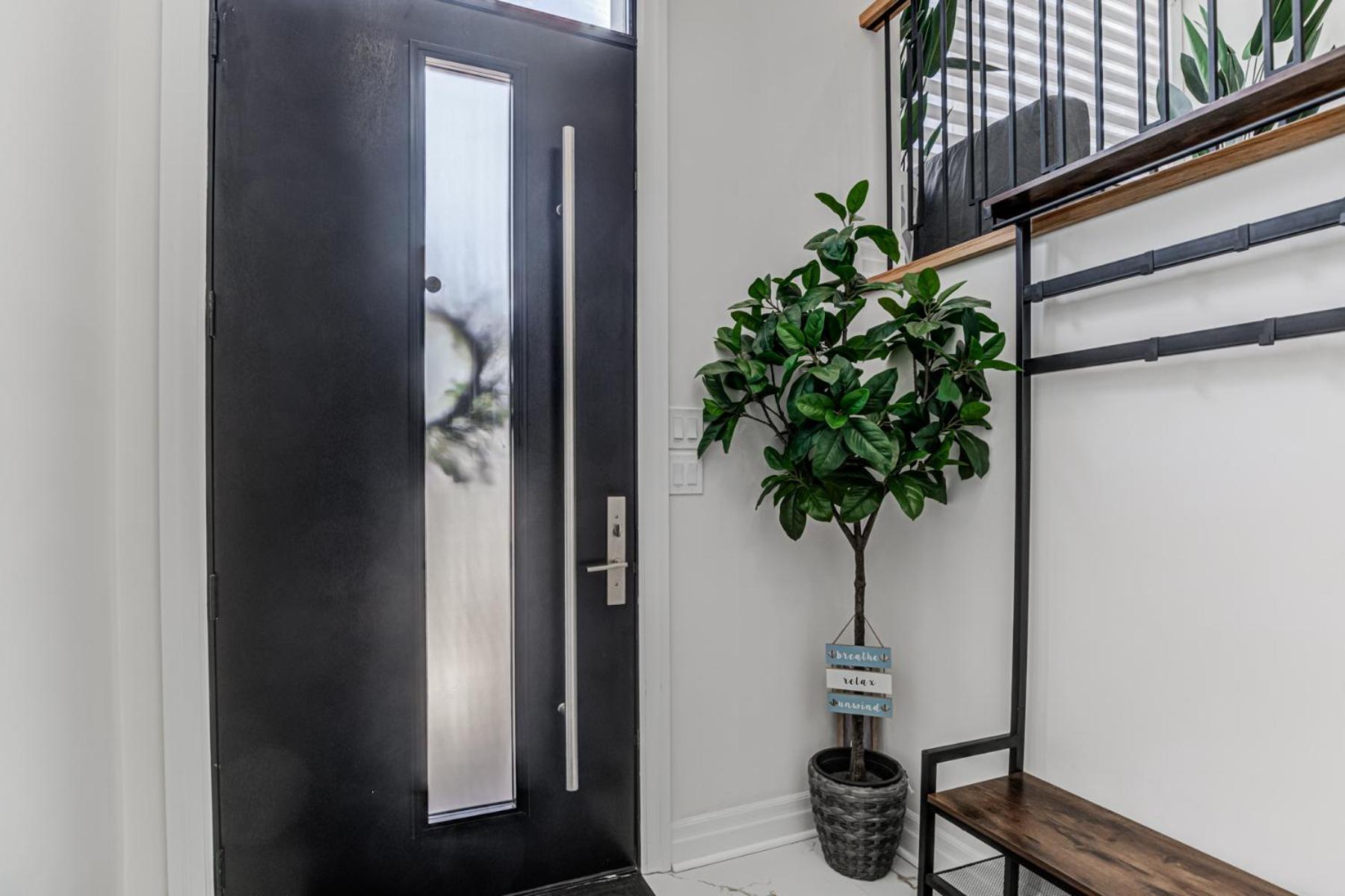 Modern City Living -Newly Built トロント エクステリア 写真